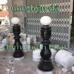 Mẫu con tiện đá đen